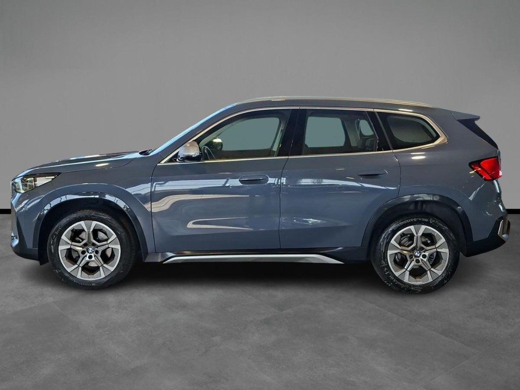 BMW X1 sDrive 18d xLine Aut. + Tetto apr. - 3