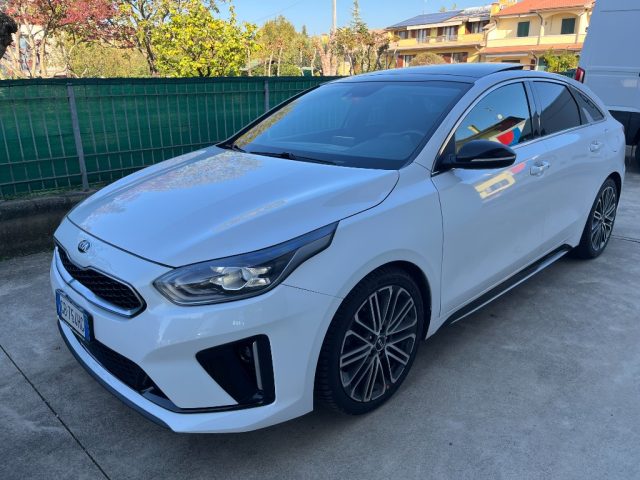 KIA Proceed Bianco pastello