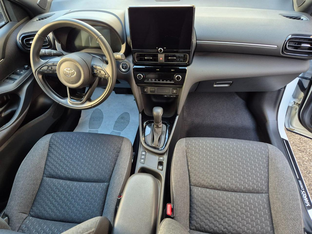 TOYOTA Yaris Cross 1.5 Hybrid 5p. E-CVT Trend - 14