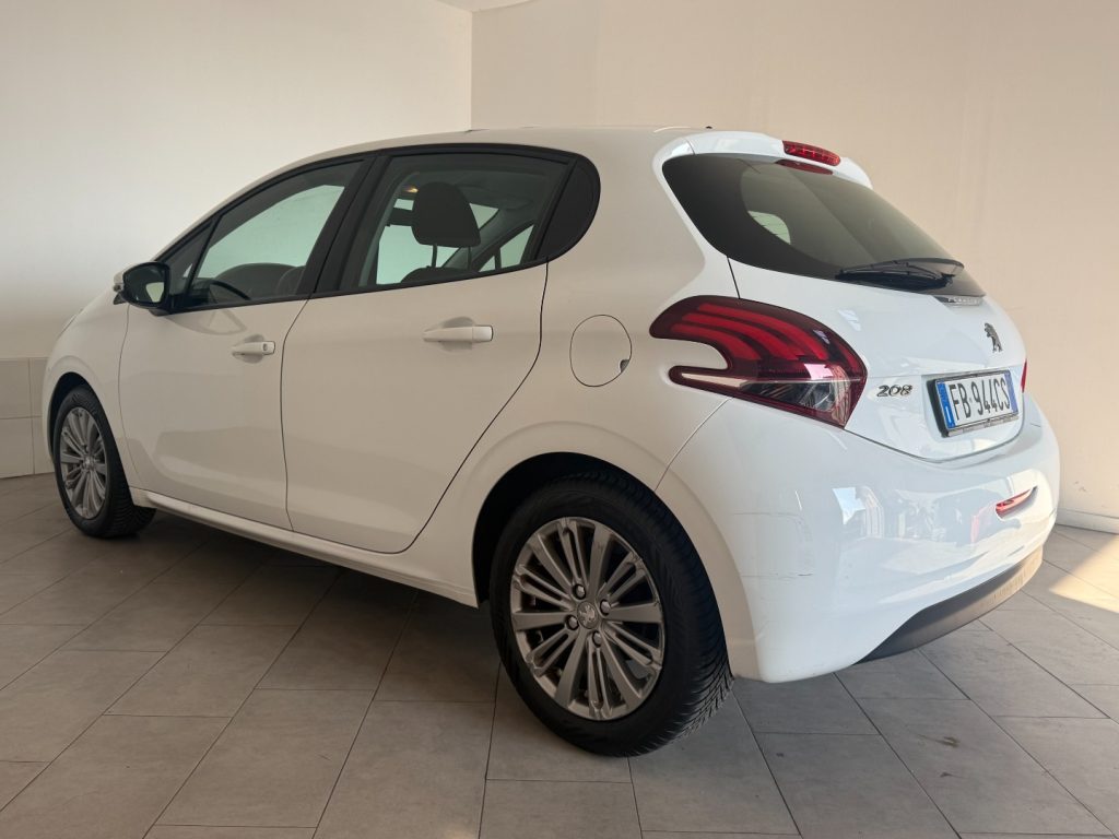 PEUGEOT 208 1° serie PureTech 82 5 porte Allure - 6