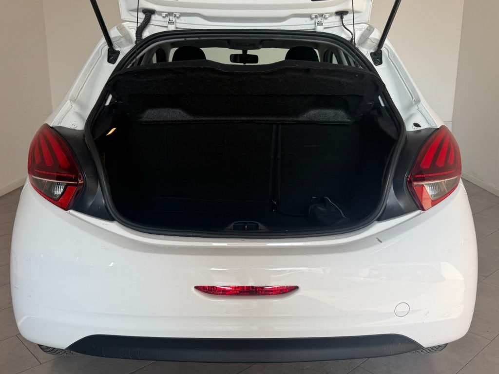 PEUGEOT 208 1° serie PureTech 82 5 porte Allure - 7