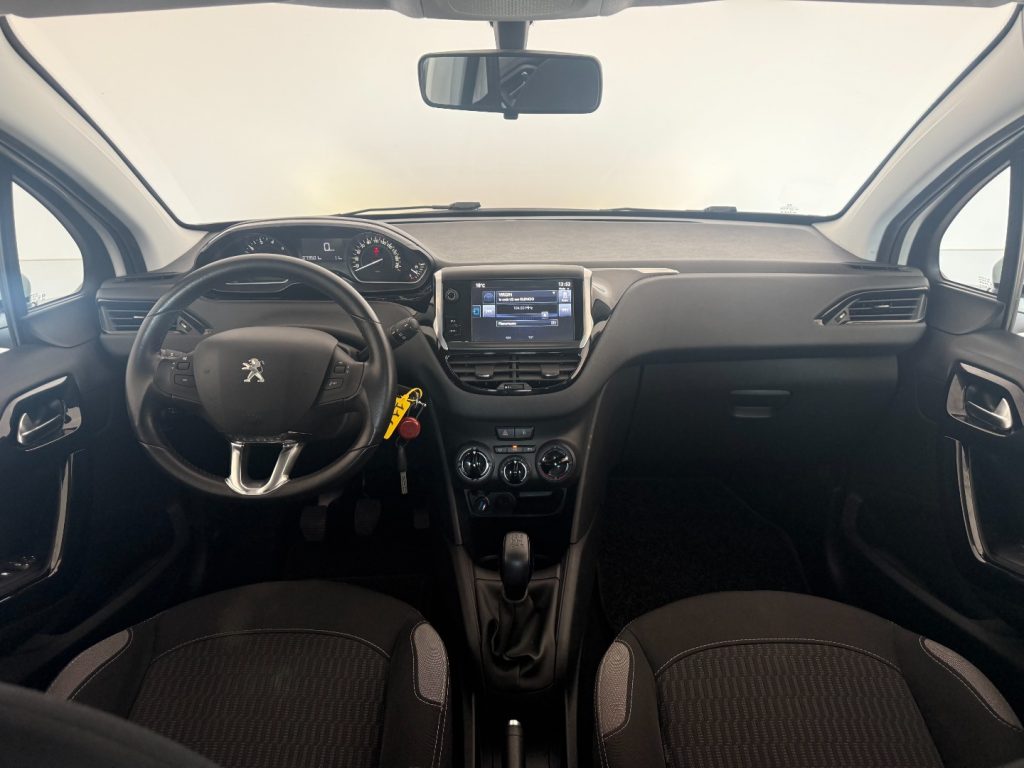 PEUGEOT 208 1° serie PureTech 82 5 porte Allure - 11