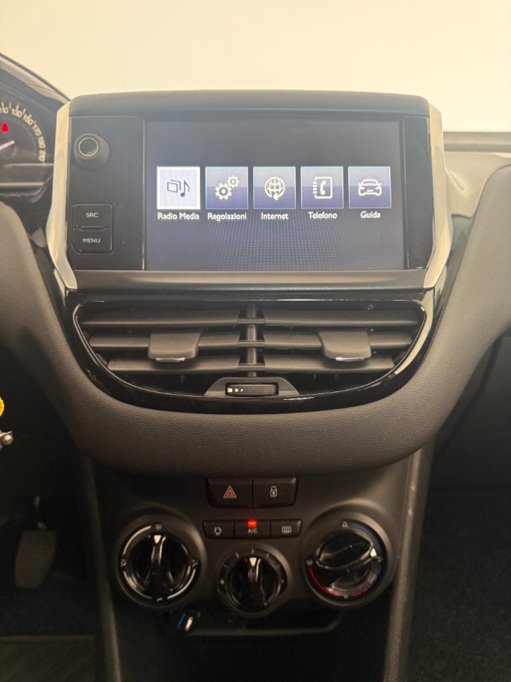 PEUGEOT 208 1° serie PureTech 82 5 porte Allure - 12