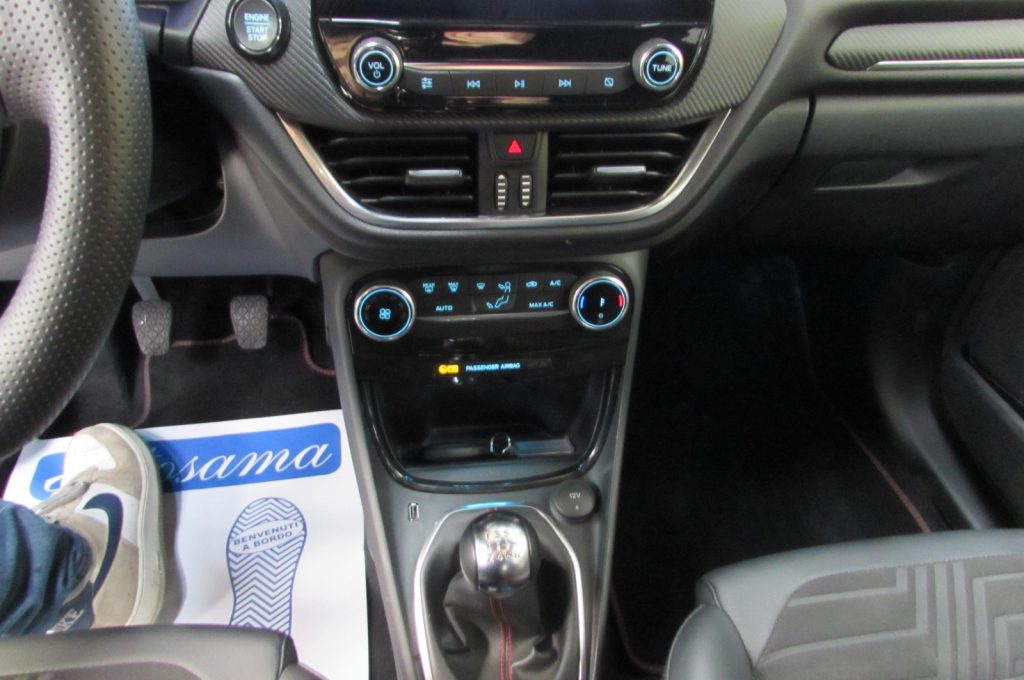 FORD Puma 1.0 EcoBoost Hybrid 125 CV S&S ST-Line X - 12