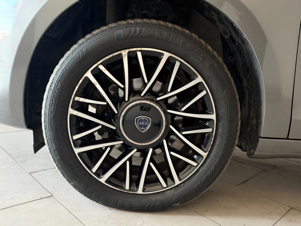 LANCIA Ypsilon 1.2 69 CV 5 porte GPL Ecochic Elle - 8