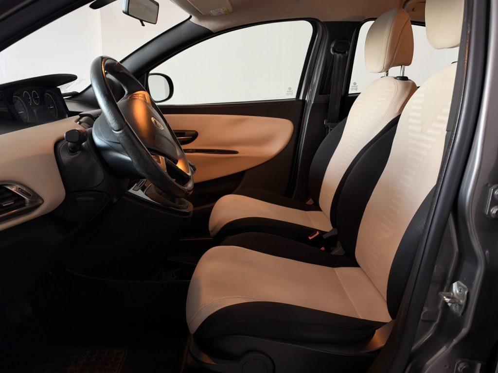 LANCIA Ypsilon 1.2 69 CV 5 porte GPL Ecochic Elle - 17