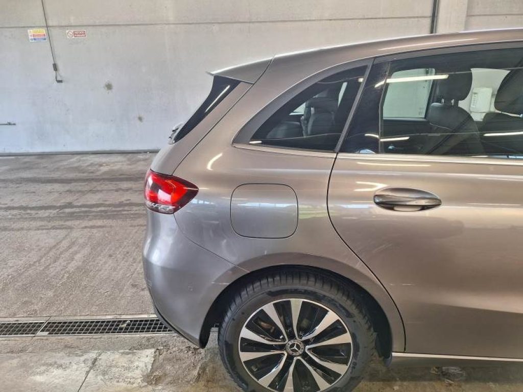 MERCEDES-BENZ B 250 e hybrid EQ Business Extra - 10