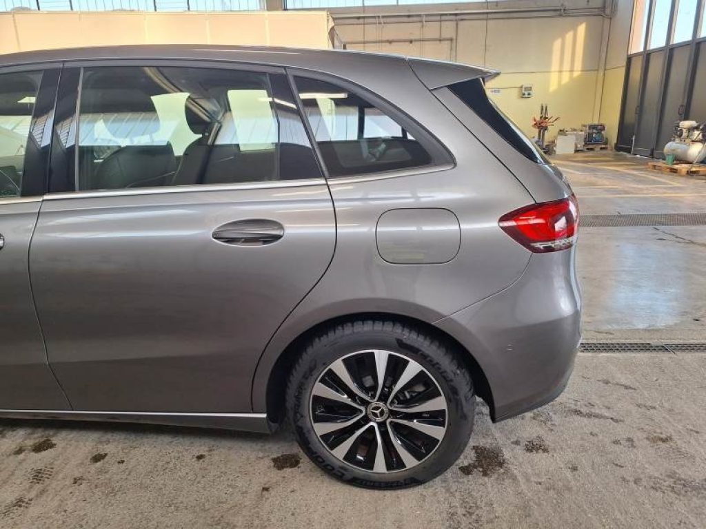 MERCEDES-BENZ B 250 e hybrid EQ Business Extra - 11