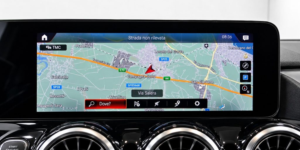 MERCEDES-BENZ B 250 e hybrid EQ Business Extra Plug in - 8