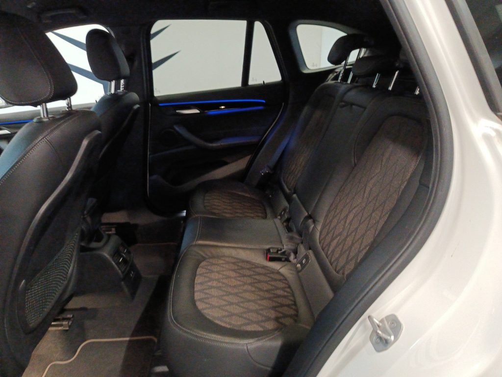BMW X1 X1 sdrive18d Business Advantage auto - 9