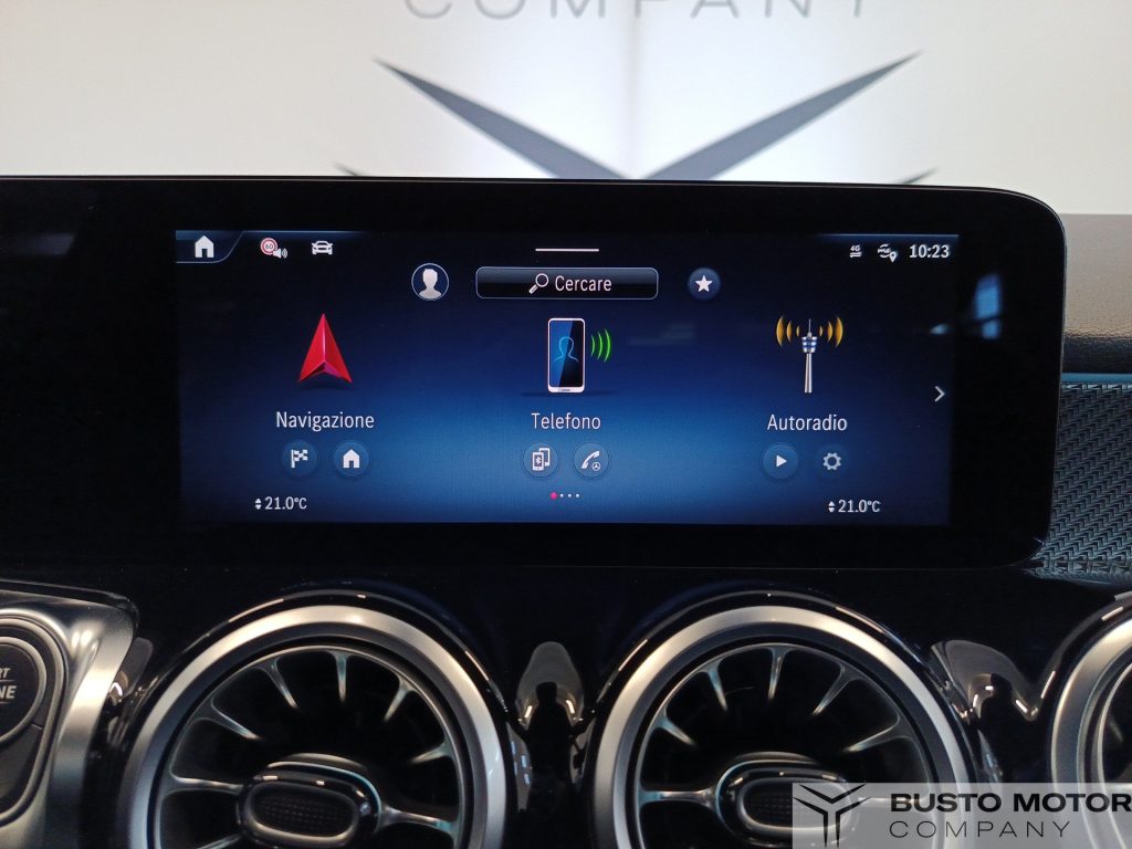 MERCEDES-BENZ GLB 200 GLB 200 d AMG Line Premium 4matic auto - 13