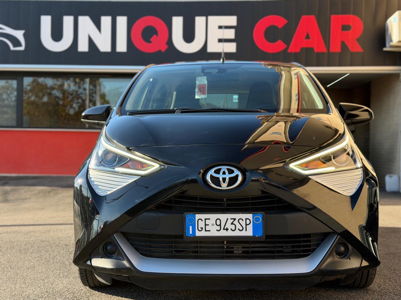 TOYOTA Aygo Connect 1.0 72 CV  x-cool MMT (NESSUN VINCOLO) - 3