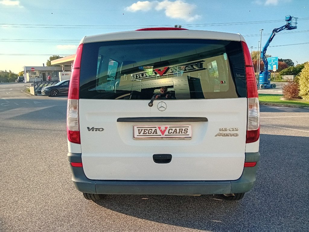 Clicca per ingrandire Vito - 2.2 113 CDI Mixto N1 Vetrato NETTO IVA