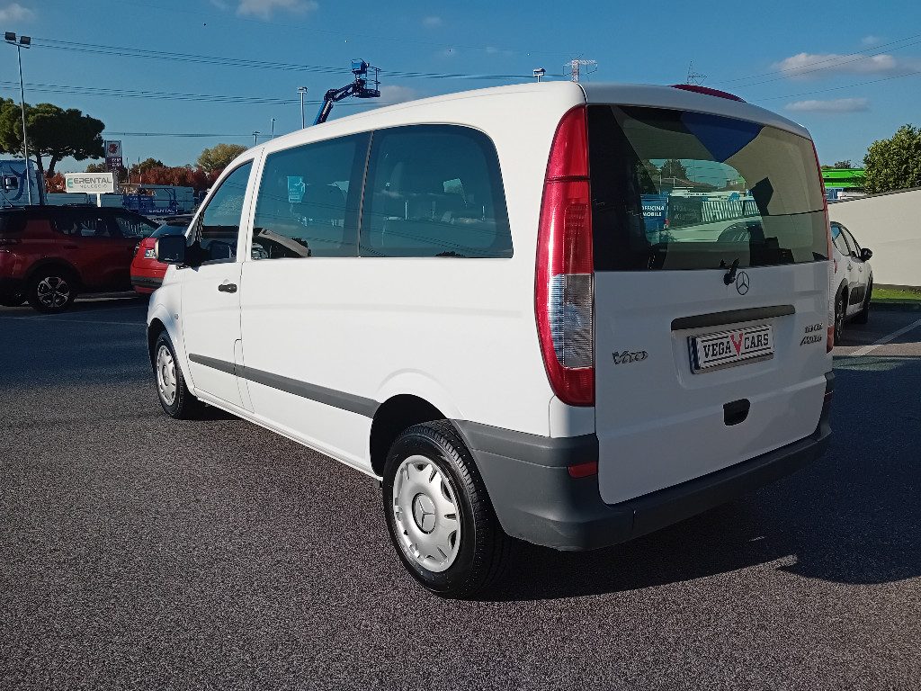 Clicca per ingrandire Vito - 2.2 113 CDI Mixto N1 Vetrato NETTO IVA