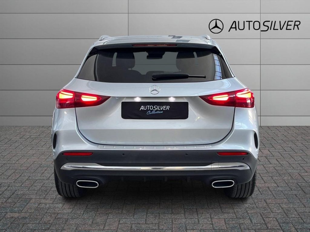 MERCEDES-BENZ GLA 180 d Automatic AMG Line Advanced Plus - 4