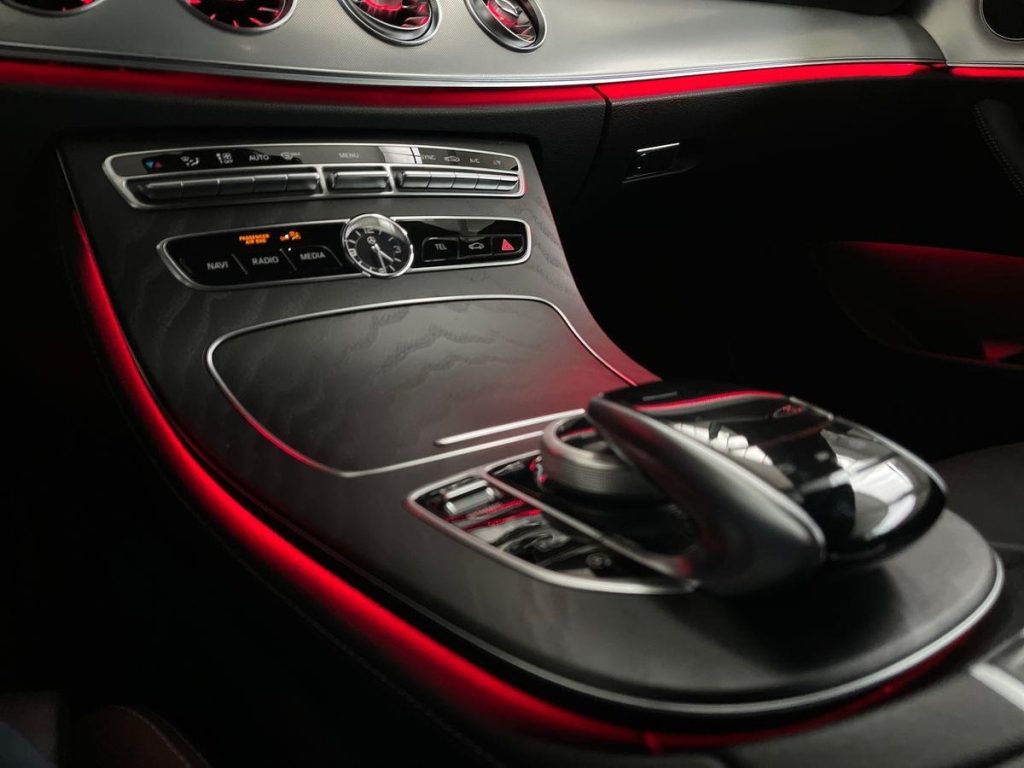 MERCEDES-BENZ E 220 d Auto Premium - 13