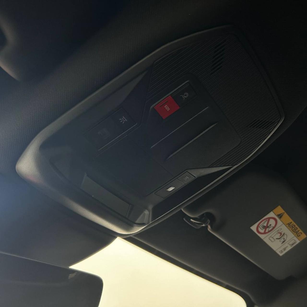 PEUGEOT 408 Plug-in Hybrid 225 e-EAT8 GT - 33
