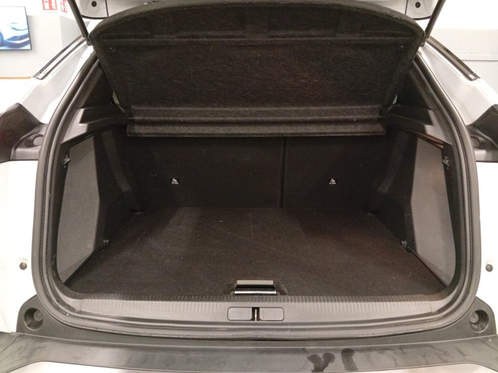 PEUGEOT 2008 2008 1.2 puretech Allure s&s 130cv eat8 - 7