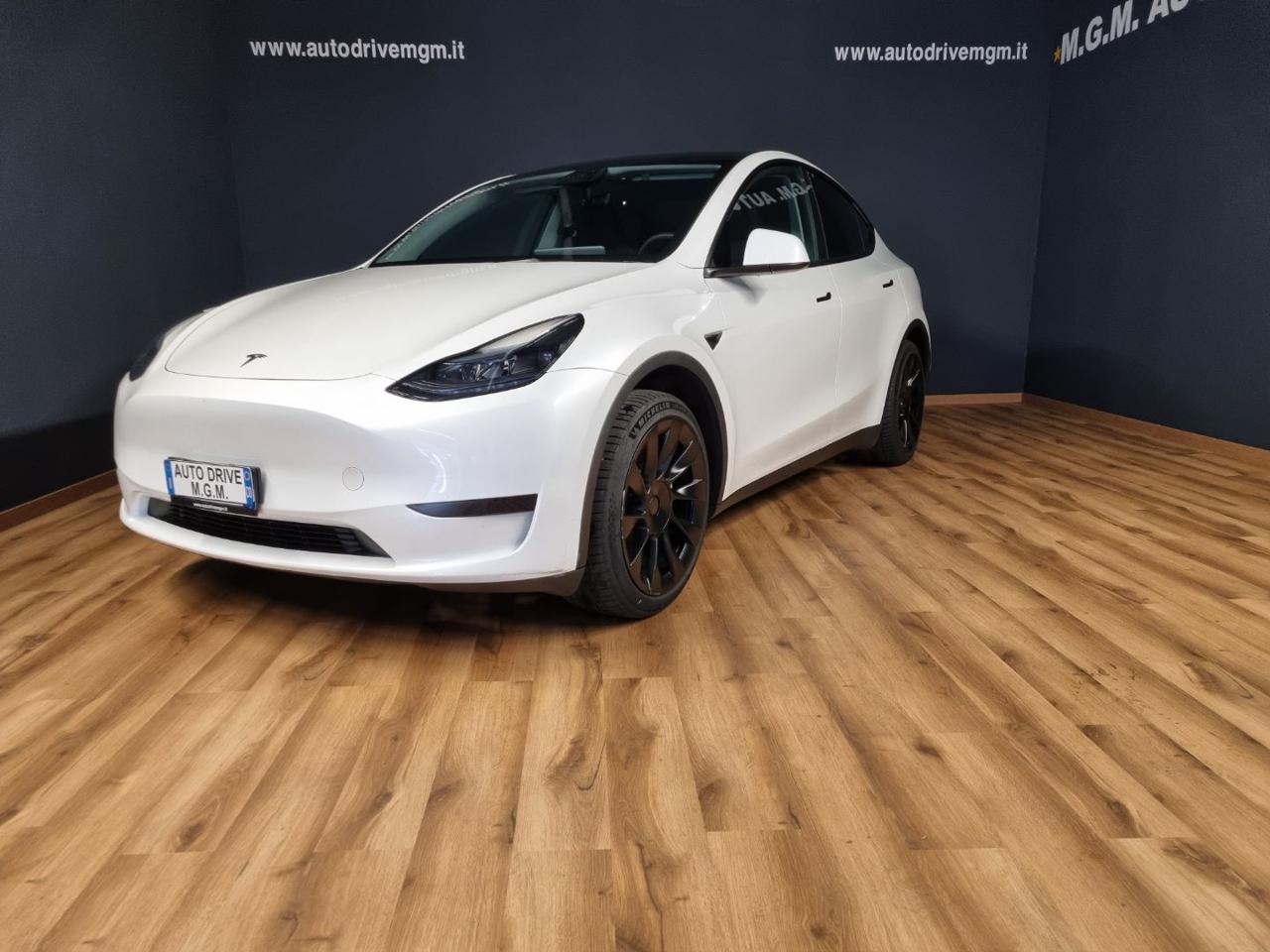 TESLA Model Y RWD - 27