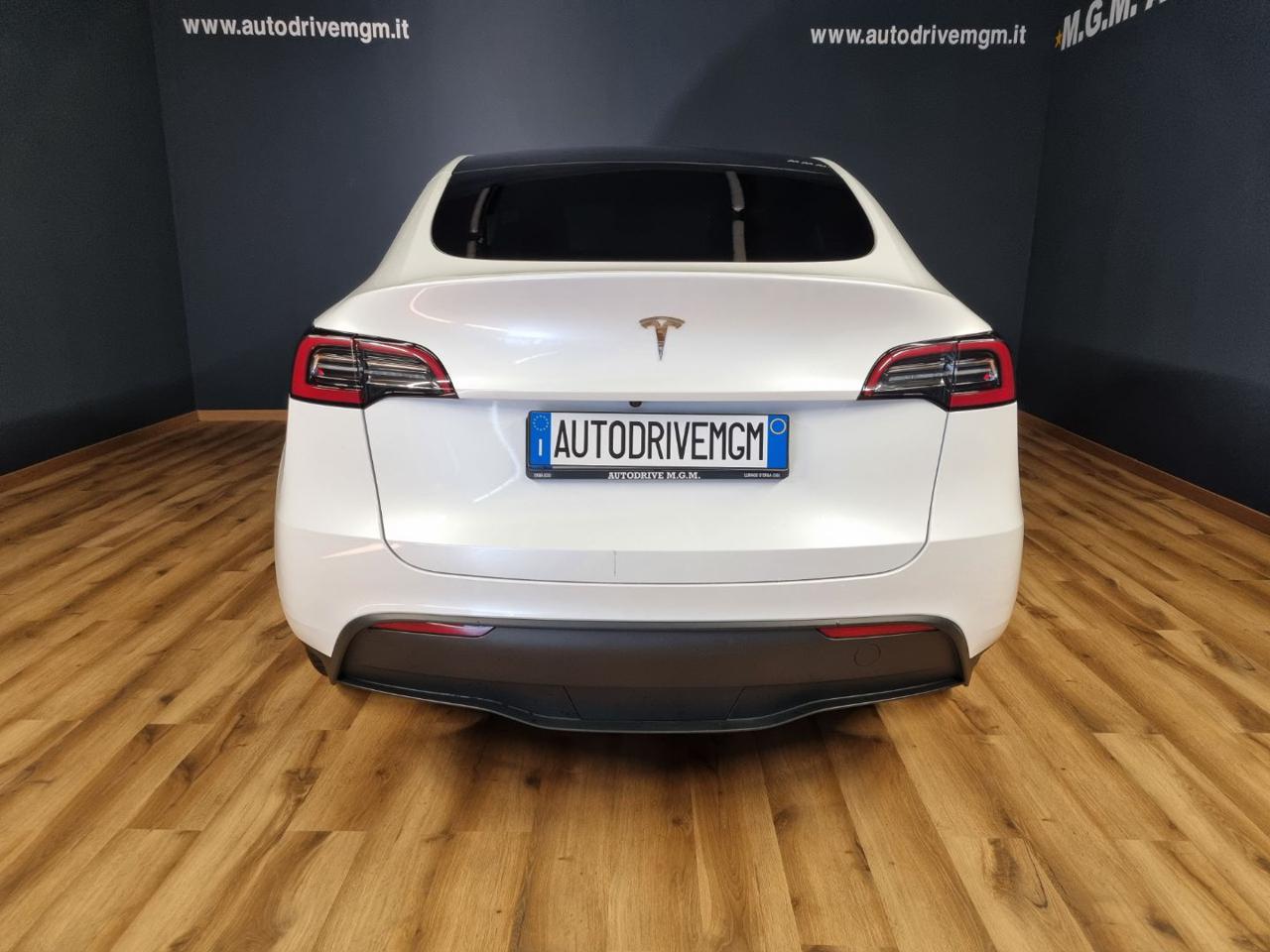 TESLA Model Y RWD - 3
