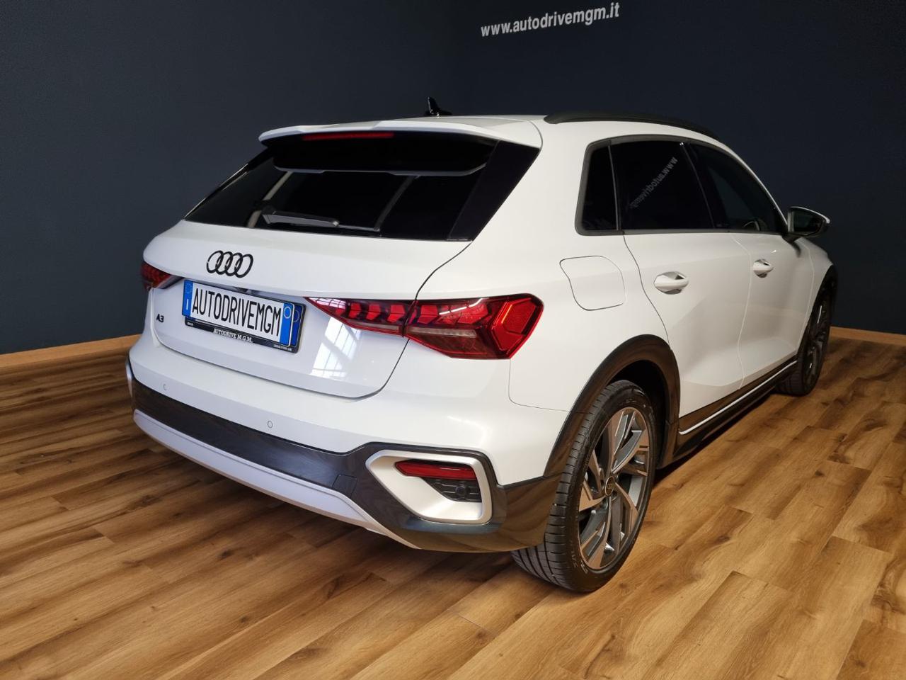 AUDI A3 allstreet 35 TFSI S tronic S LINE - 29