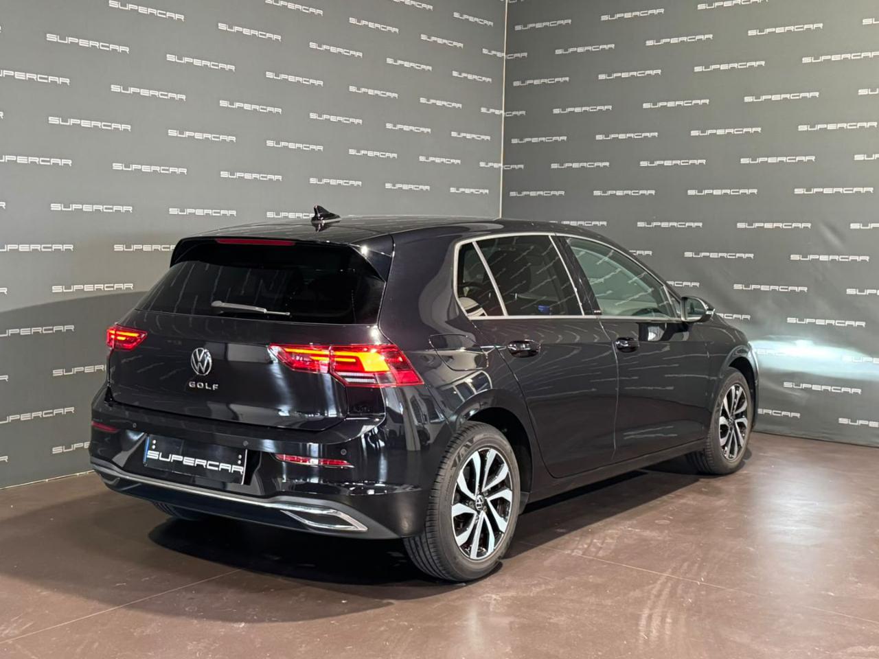 VOLKSWAGEN Golf 2.0 TDI 150 CV DSG SCR Life - 3