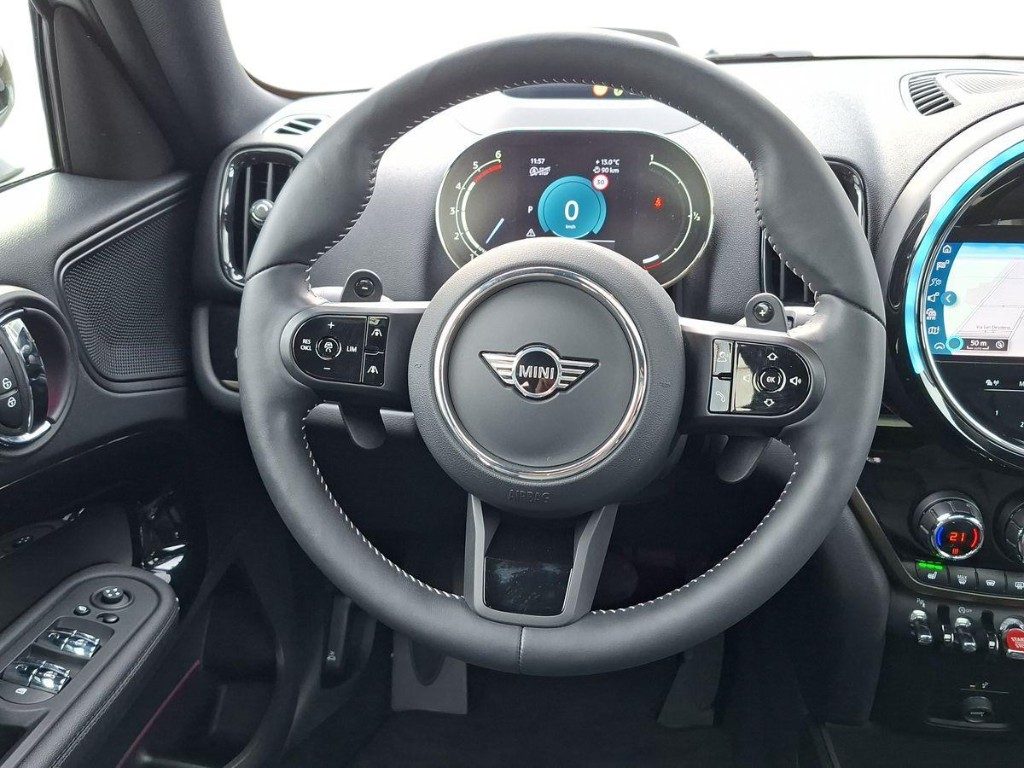 MINI Countryman 2.0 Cooper SD ALL4 + Tetto Apr. - 17