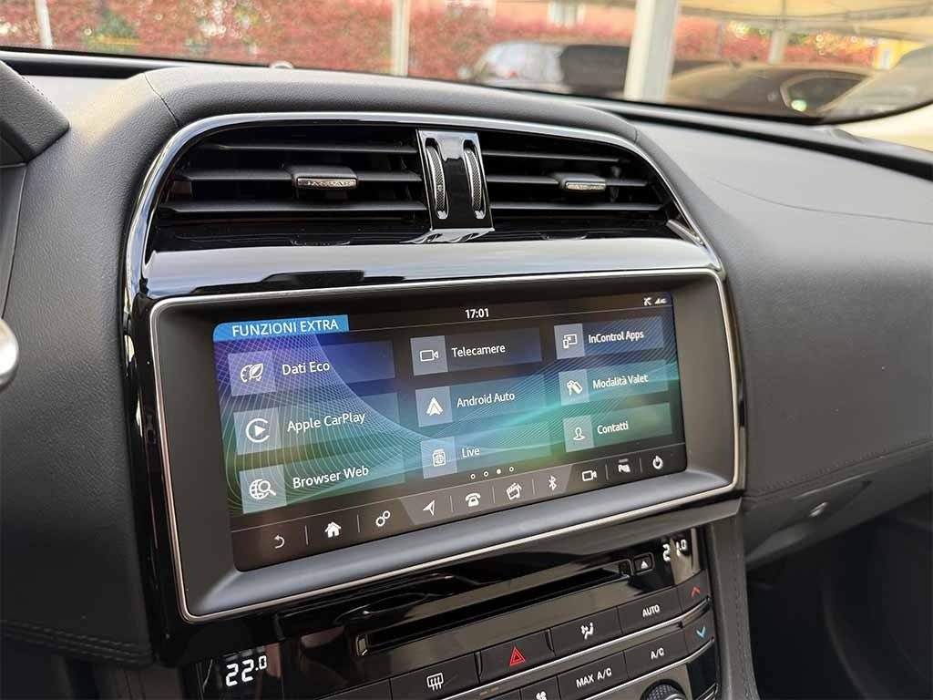 JAGUAR F-Pace 2.0d i4 awd PRESTIGE PELLE TELECAMERA IVA ESPOSTA - 19