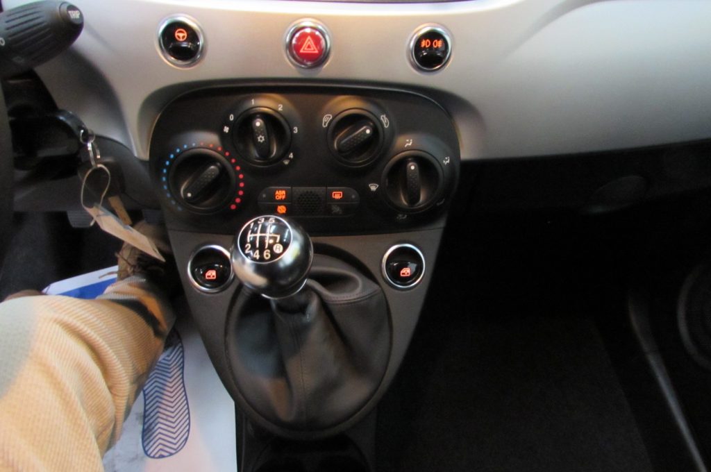 FIAT 500 1.0 Hybrid Connect - 12
