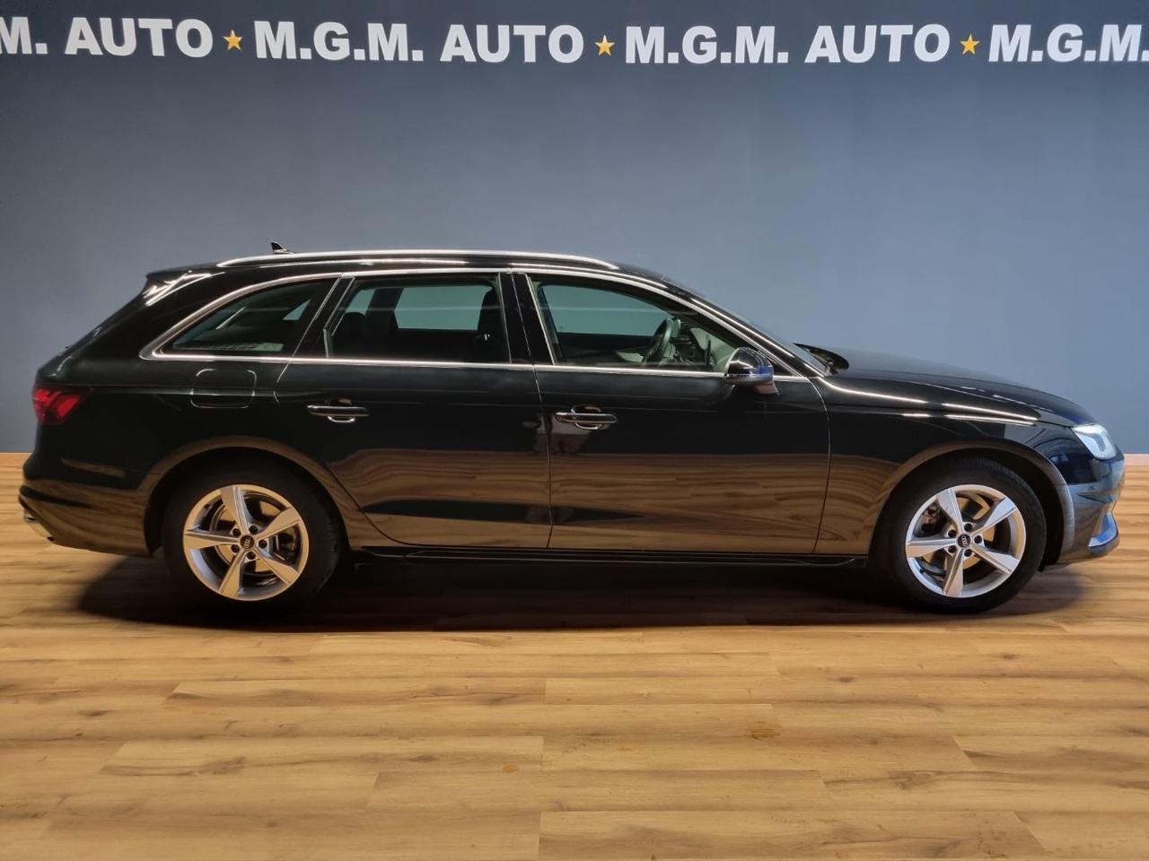 AUDI A4 Avant 30 TDI/136 CV S tronic Business Advanced - 4