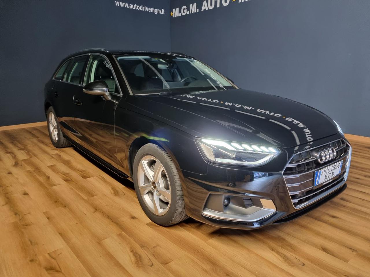 AUDI A4 Avant 30 TDI/136 CV S tronic Business Advanced - 33