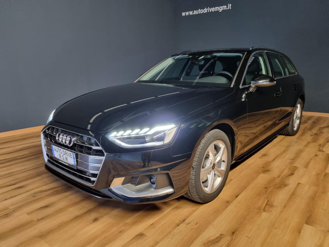 AUDI A4 Avant 30 TDI/136 CV S tronic Business Advanced - 34