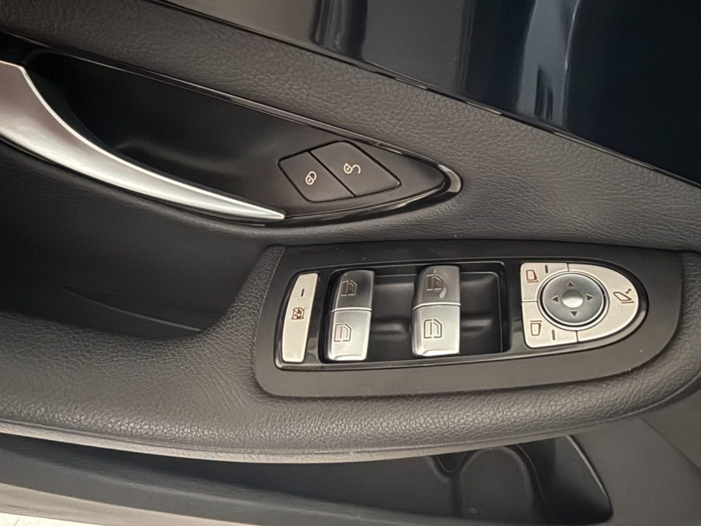 MERCEDES-BENZ C 200 d S.W. Auto Premium Plus - 24
