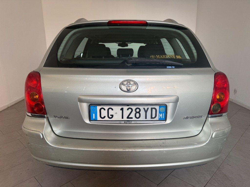 TOYOTA Avensis 1.8i 16V cat Station Wagon Euro - 5