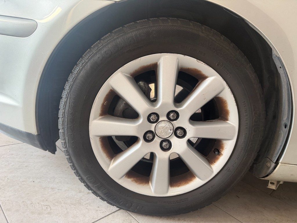 TOYOTA Avensis 1.8i 16V cat Station Wagon Euro - 8