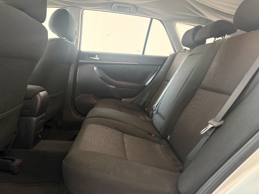 TOYOTA Avensis 1.8i 16V cat Station Wagon Euro - 20