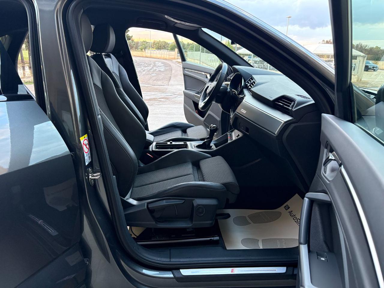 AUDI Q3 SPB Sportback 35 TDI S tronic S line edition - 9