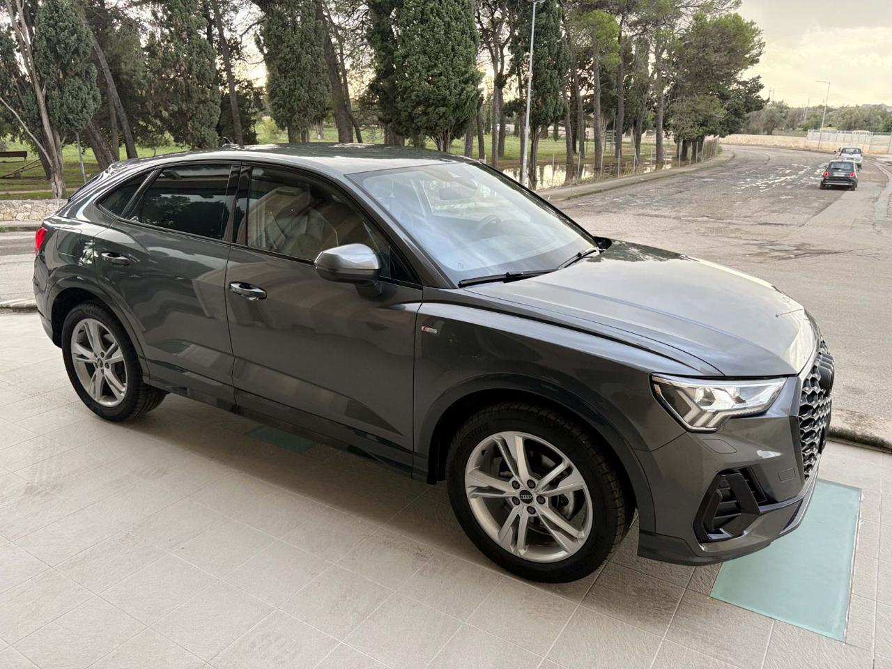 AUDI Q3 SPB Sportback 35 TDI S tronic S line edition - 3