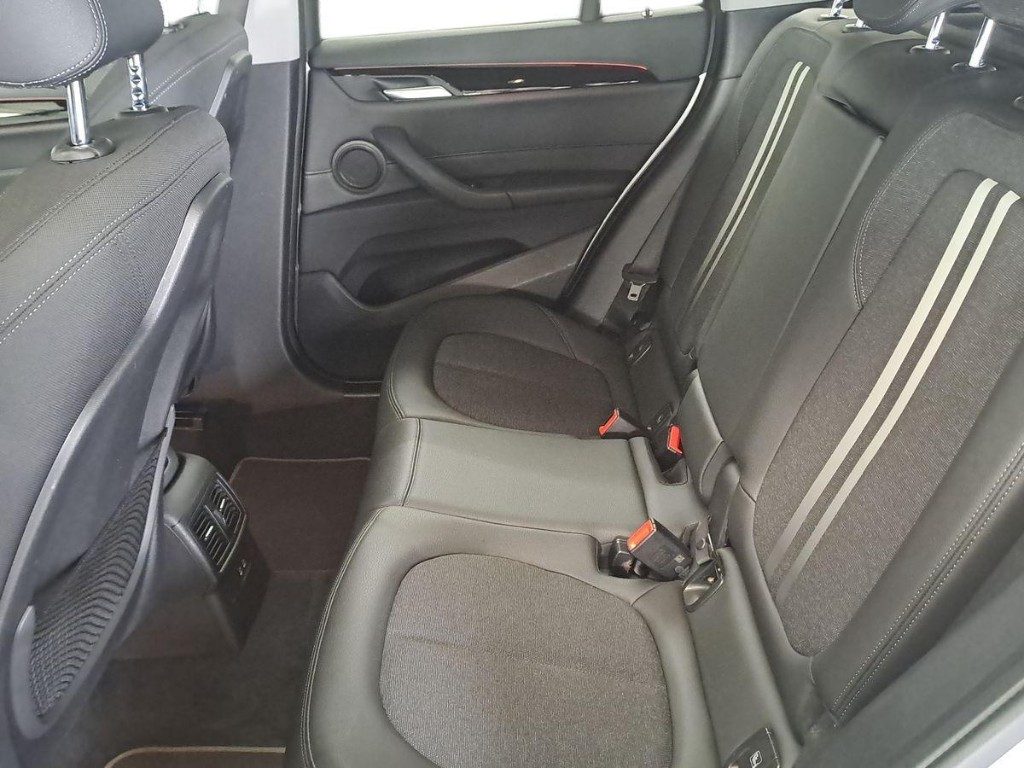 BMW X1 xDrive18d Sportline Aut. - 11