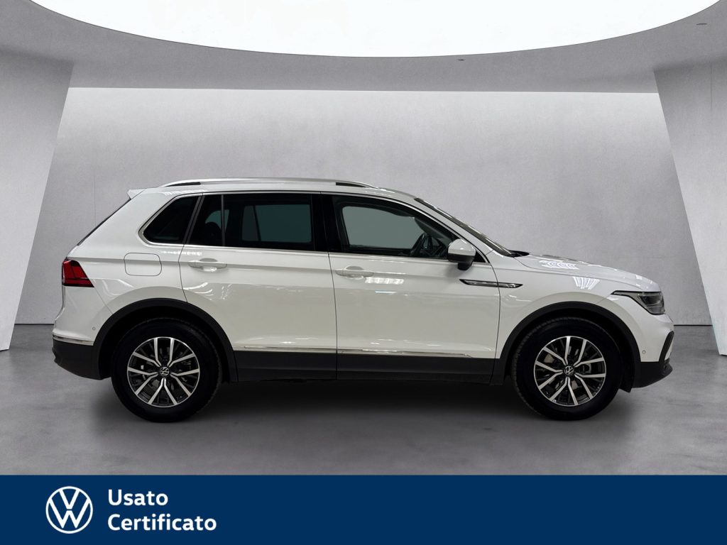 VOLKSWAGEN Tiguan 2.0 tdi life 150cv dsg - 3