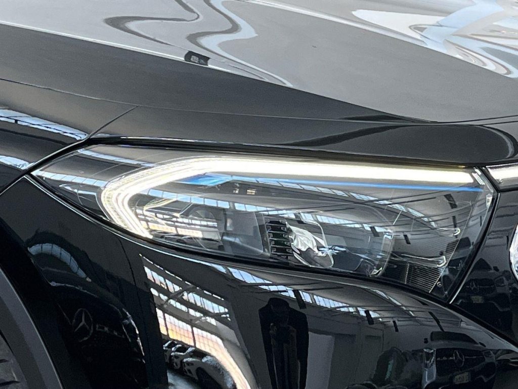 MERCEDES-BENZ EQA 250 Sport - 17