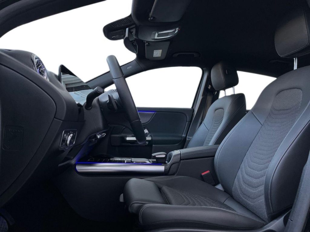 MERCEDES-BENZ EQA 250 Sport - 10