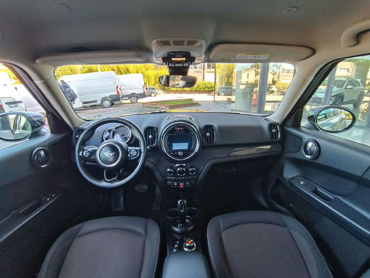 MINI Countryman 2.0 Cooper D Hype Countryman - 24