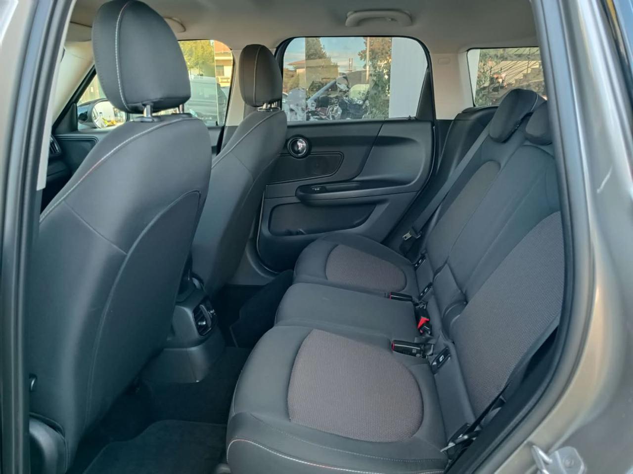 MINI Countryman 2.0 Cooper D Hype Countryman - 19