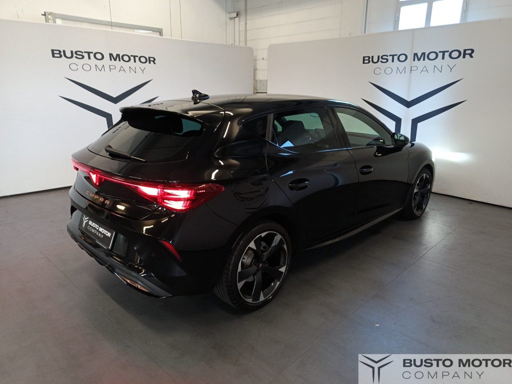 CUPRA Leon Leon 1.5 hybrid 150cv dsg - 4