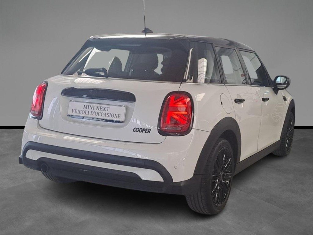 MINI Cooper 1.5 Cooper Camden 5 porte Pacchetto Premium Aut. - 16