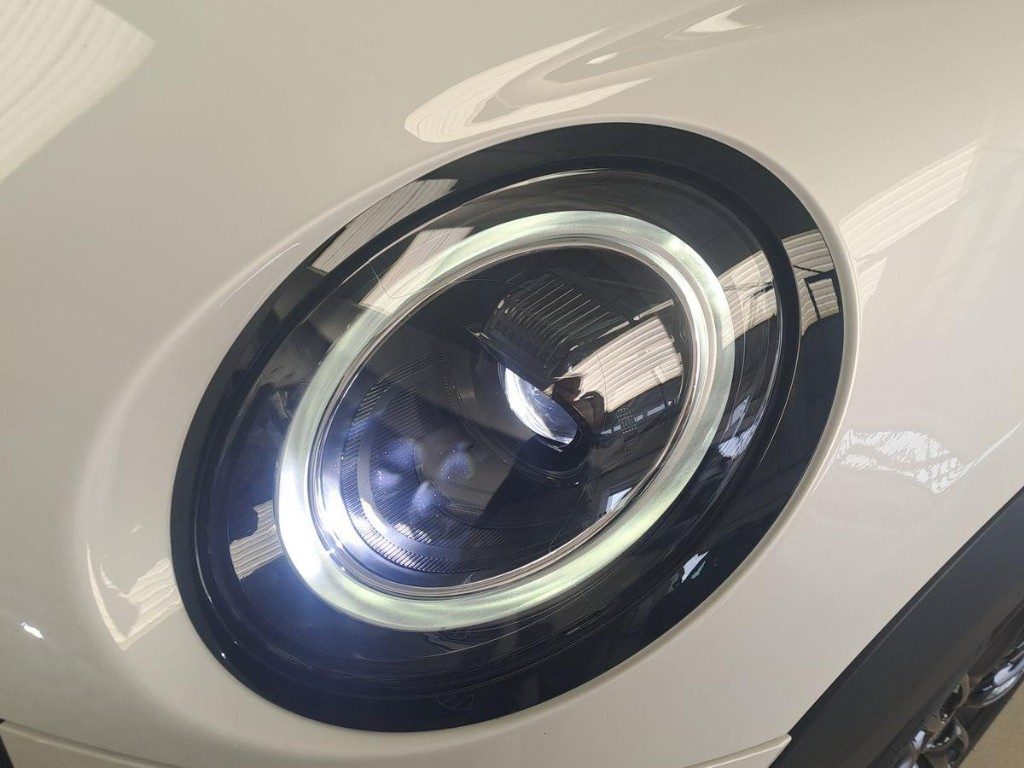 MINI Cooper 1.5 Cooper Camden 5 porte Pacchetto Premium Aut. - 6