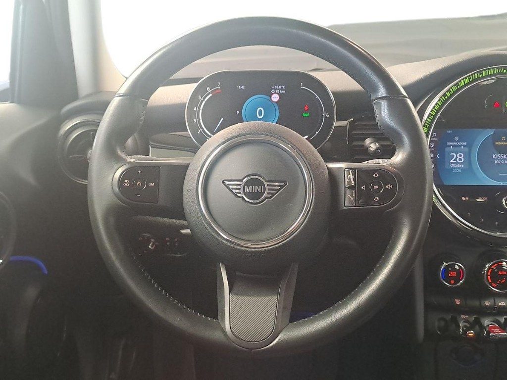 MINI Cooper 1.5 Cooper Camden 5 porte Pacchetto Premium Aut. - 10