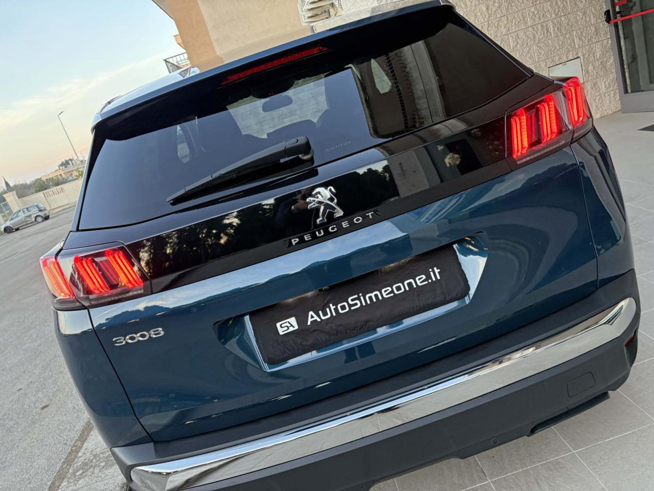 PEUGEOT 3008 1.5 BlueHDi 130 S&S Allure Pack C.AUTOMATICO - 30