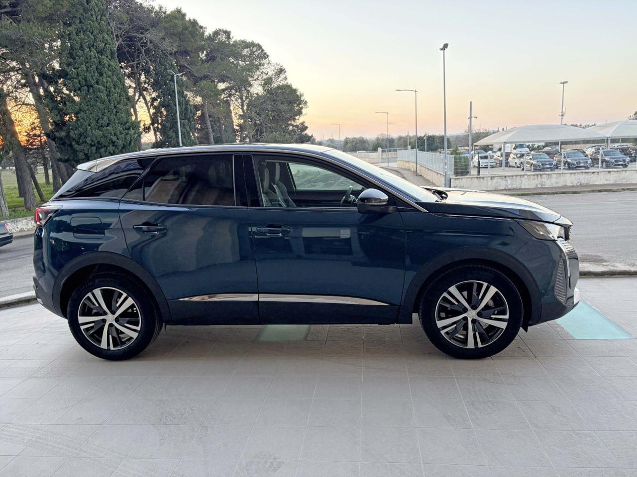 PEUGEOT 3008 1.5 BlueHDi 130 S&S Allure Pack C.AUTOMATICO - 4